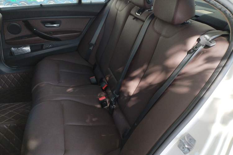 Used BMW 3 Series 2019 320Li Fashion Model Left Rear Seat