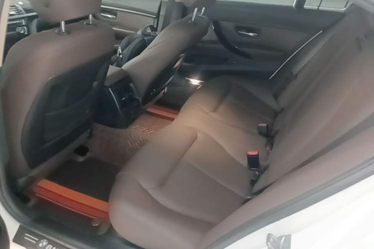 Used BMW 3 Series 2019 320Li Fashion Model Left Rear Seat
