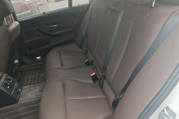 Used BMW 3 Series 2019 320Li Fashion Model Left Rear Seat