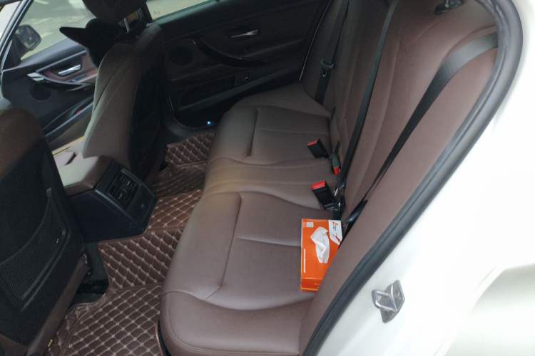 Used BMW 3 Series 2019 320Li Fashion Model Left Rear Seat