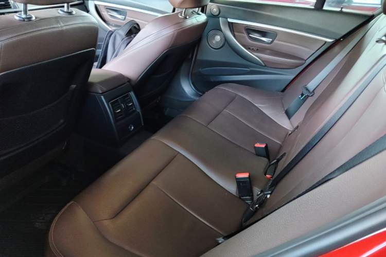 Used BMW 3 Series 2019 320i M Sport Night Edition Left Rear Seat