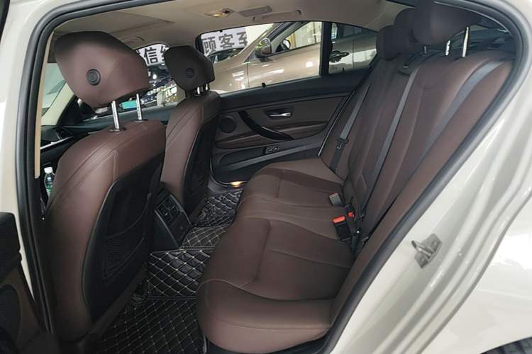Used BMW 3 Series 2019 320Li Fashion Model Left Rear Seat
