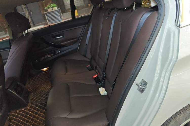 Used BMW 3 Series 2019 320Li Fashion Model Left Rear Seat