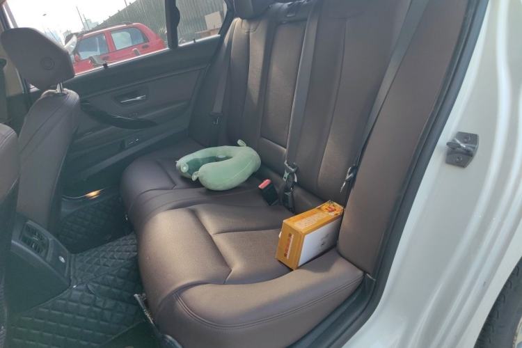 Used BMW 3 Series 2019 320Li Fashion Model Left Rear Seat