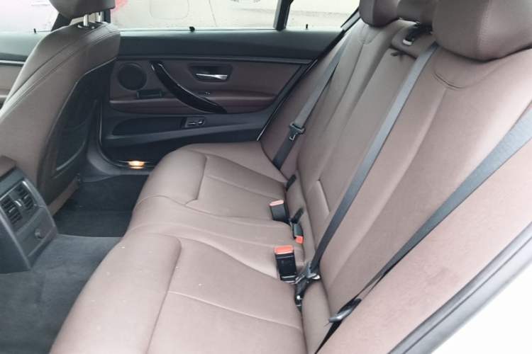 Used BMW 3 Series 2019 320Li Fashion Model Left Rear Seat