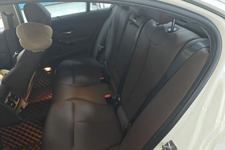 Used BMW 3 Series 2019 320Li Fashion Model Left Rear Seat