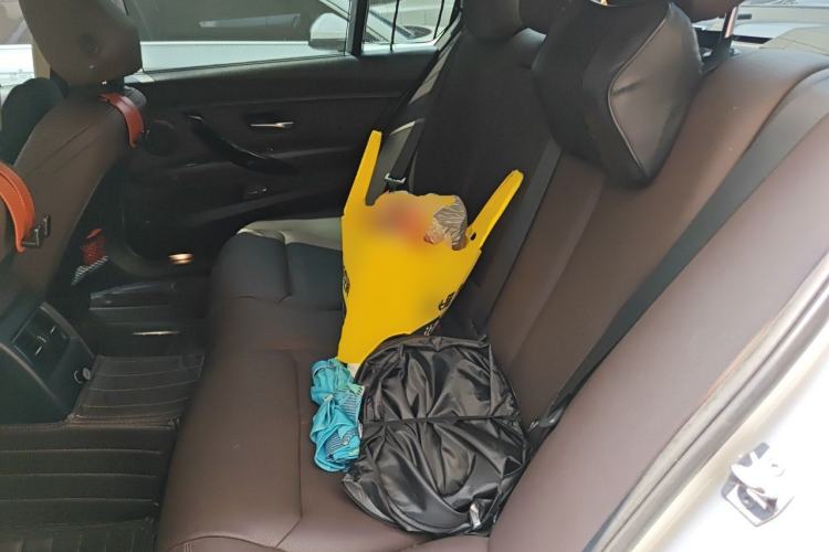 Used BMW 3 Series 2019 320Li Fashion Model Left Rear Seat