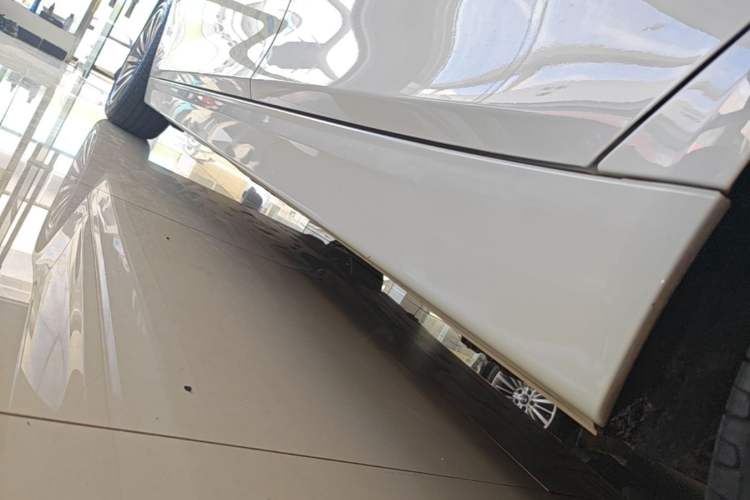 Used BMW 3 Series 2019 320Li Fashion Model Left Side Sill