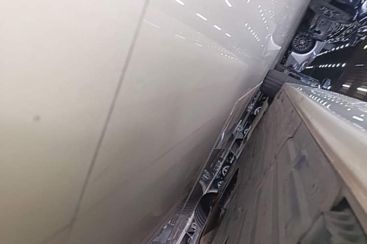 Used BMW 3 Series 2019 320Li Fashion Model Left Side Sill