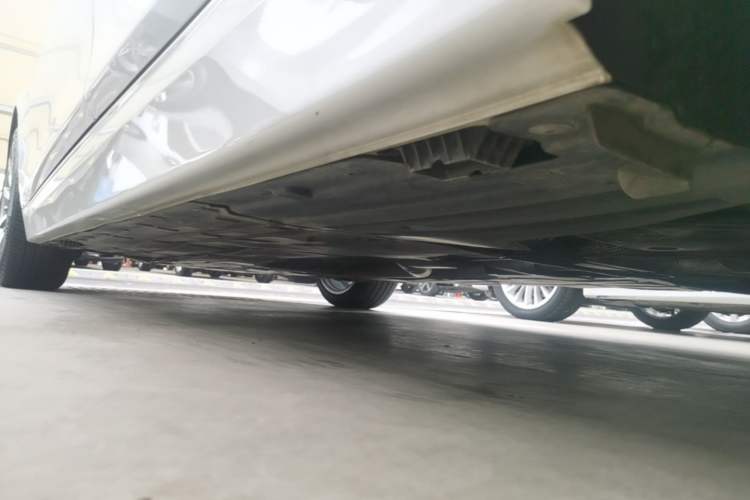 Used BMW 3 Series 2019 320Li Fashion Model Left Side Sill