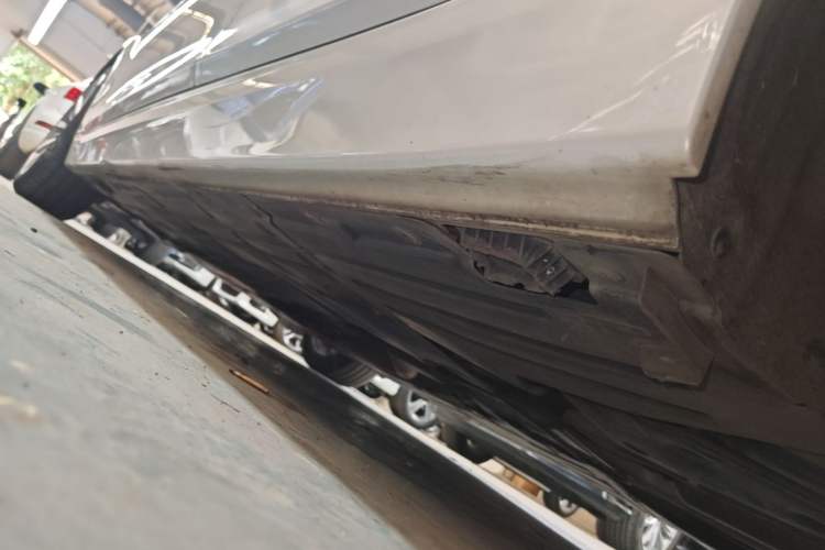 Used BMW 3 Series 2019 320Li Fashion Model Left Side Sill