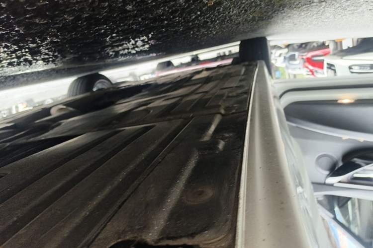 Used BMW 3 Series 2019 320Li Fashion Model Left Side Sill