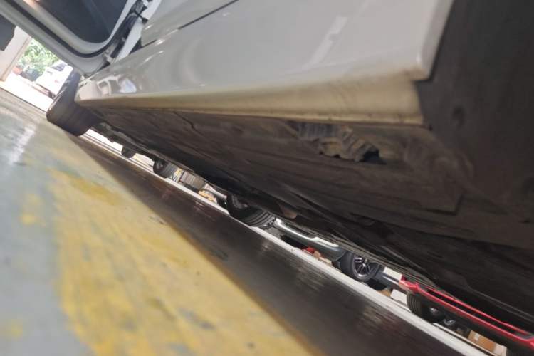 Used BMW 3 Series 2019 320Li Fashion Model Left Side Sill