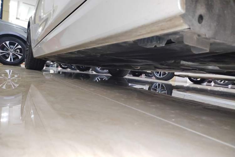 Used BMW 3 Series 2019 320Li Fashion Model Left Side Sill