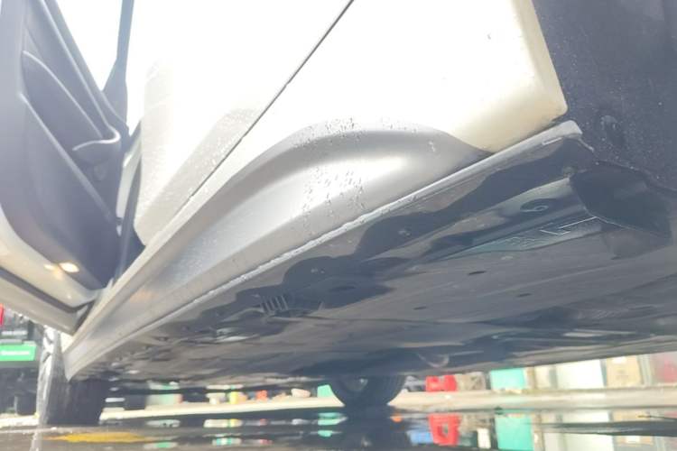 Used BMW 3 Series 2019 320i M Sport Night Edition Left Side Sill