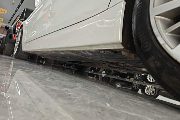 Used BMW 3 Series 2019 320Li Fashion Model Left Side Sill