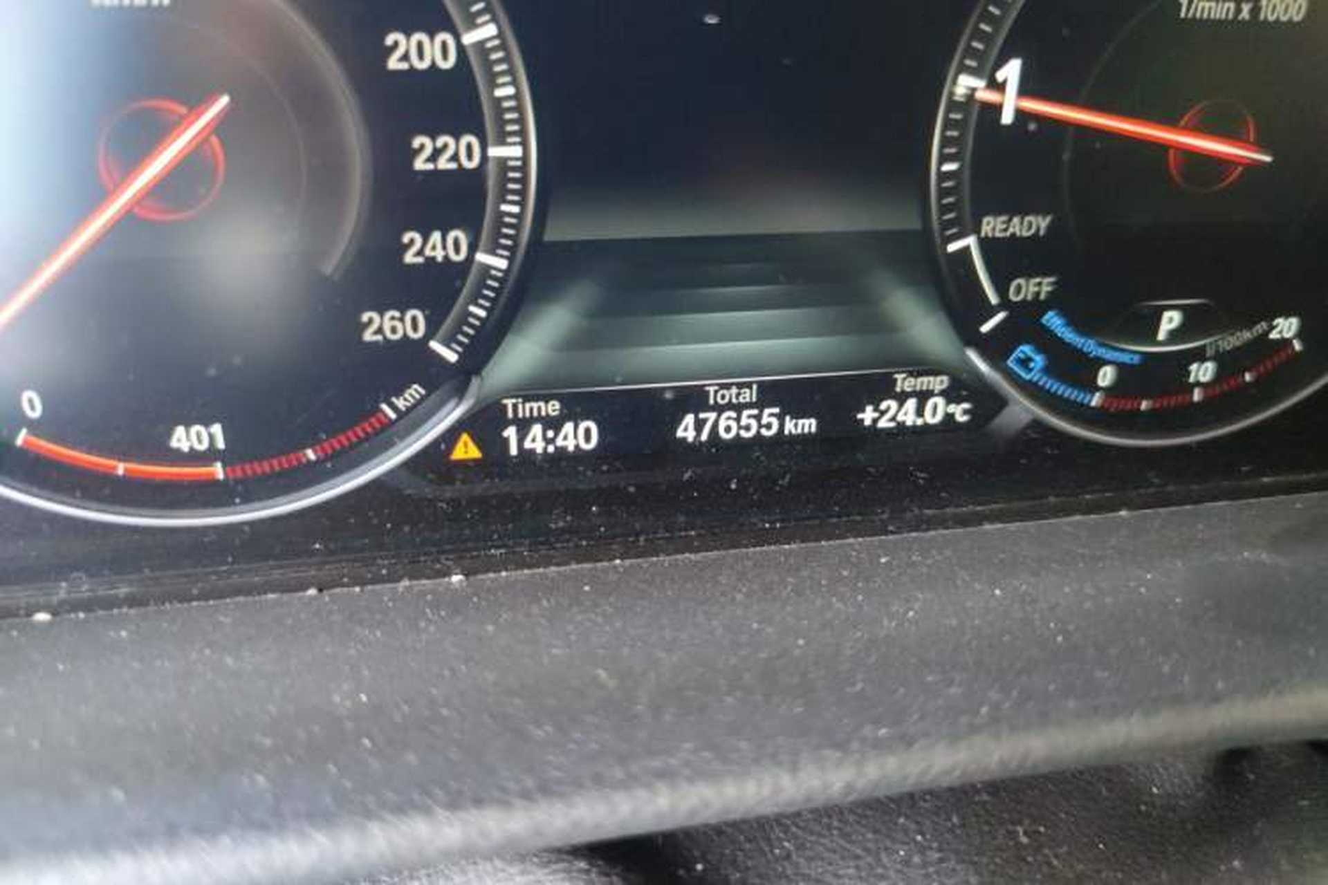 Used BMW 3 Series 2019 320Li M Sport Package Odometer Close Up