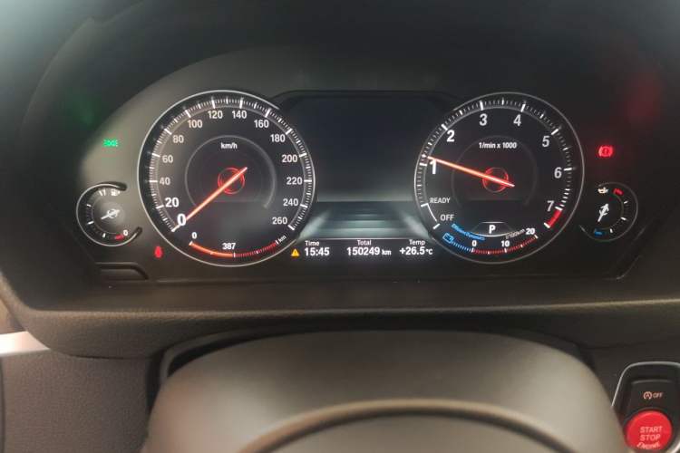 Used BMW 3 Series 2019 320Li M Sport Package Odometer Close Up