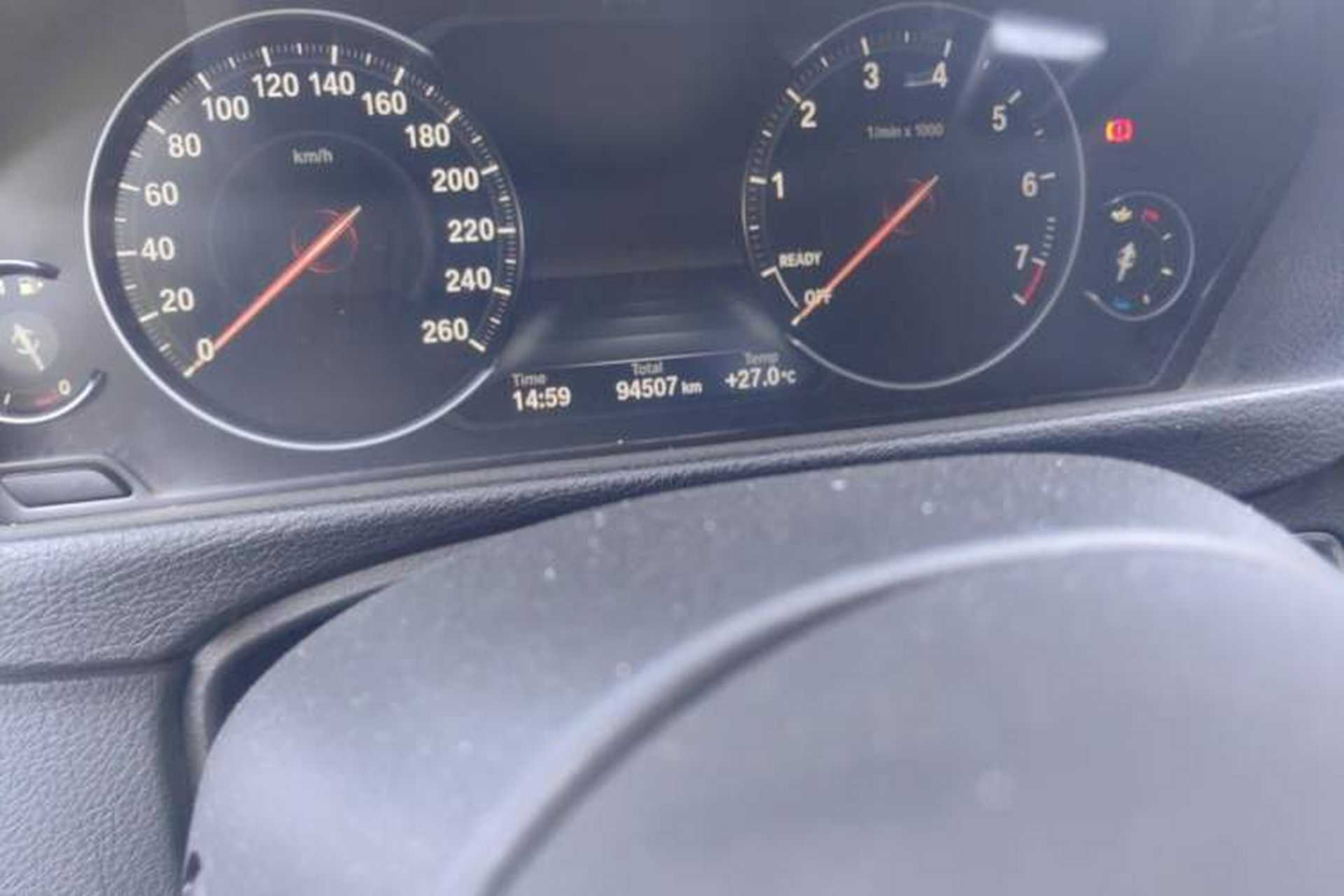 Used BMW 3 Series 2019 320Li M Sport Package Odometer Close Up