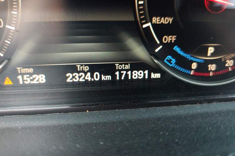 Used BMW 3 Series 2019 320Li M Sport Night Edition Odometer Close Up