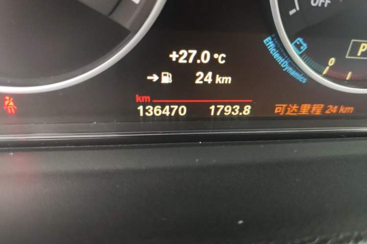 Used BMW 3 Series 2019 320i M Sport Package Odometer Close Up