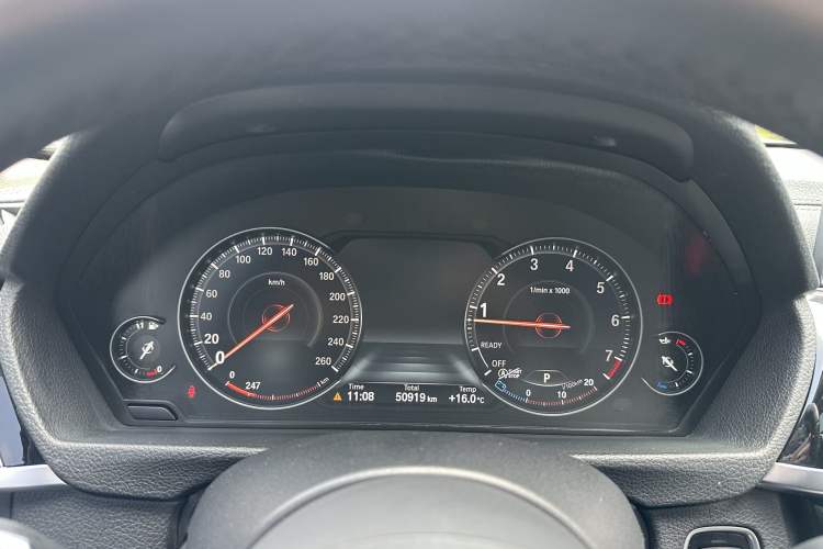 Used BMW 3 Series 2019 320Li M Sport Package Odometer Close Up