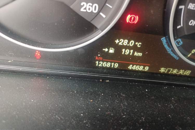 Used BMW 3 Series 2019 320Li Fashion Model Odometer Close Up