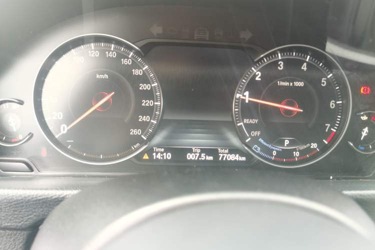 Used BMW 3 Series 2019 320Li M Sport Package Odometer Close Up