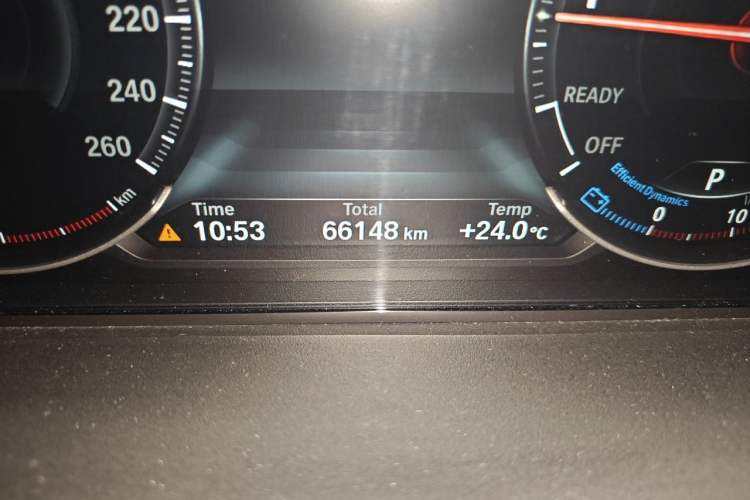 Used BMW 3 Series 2019 320Li M Sport Package Odometer Close Up