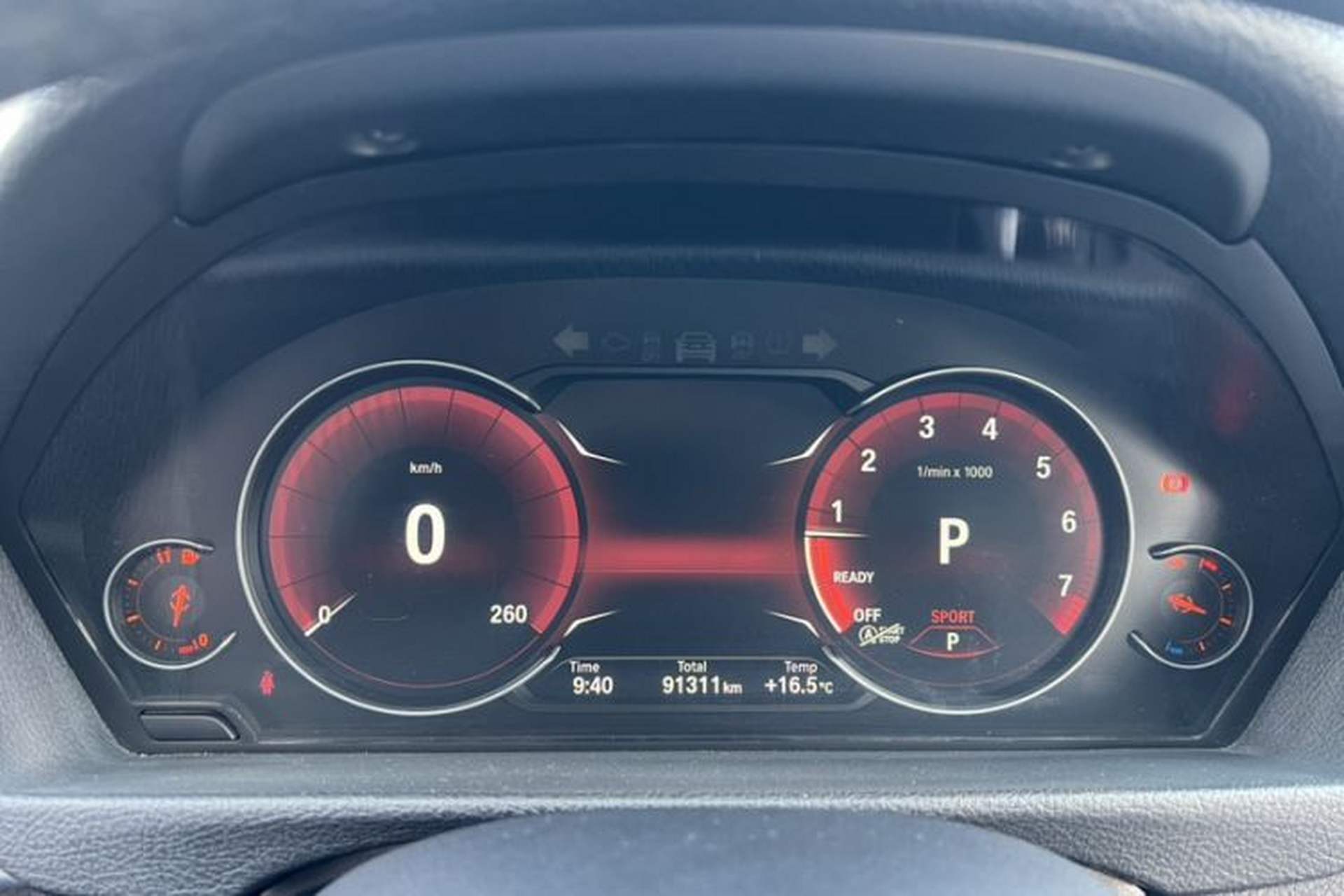 Used BMW 3 Series 2019 320Li Fashion Model Odometer Close Up