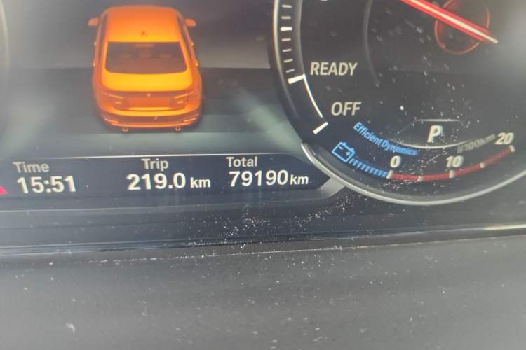 Used BMW 3 Series 2019 320Li M Sport Package Odometer Close Up