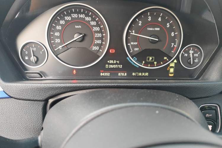 Used BMW 3 Series 2019 320i M Sport Package Odometer Close Up