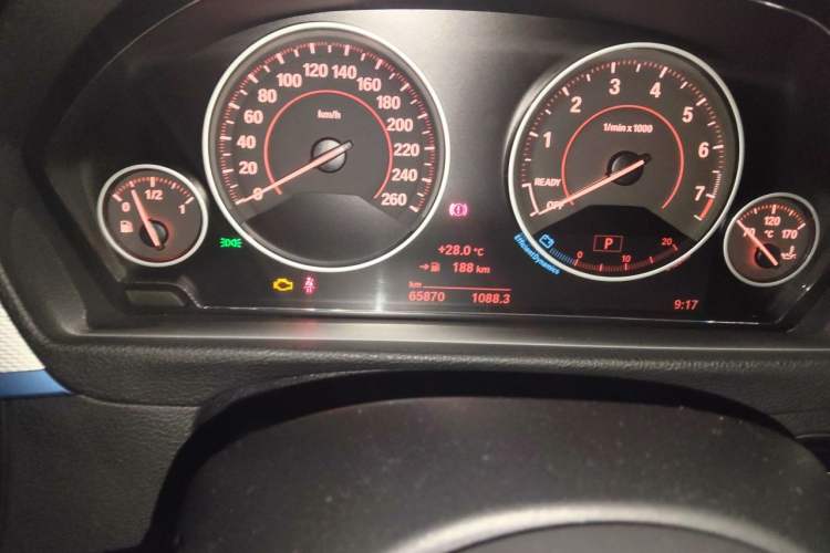 Used BMW 3 Series 2019 320i M Sport Package Odometer Close Up