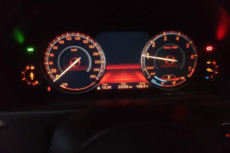 Used BMW 3 Series 2019 320Li M Sport Package Odometer Close Up