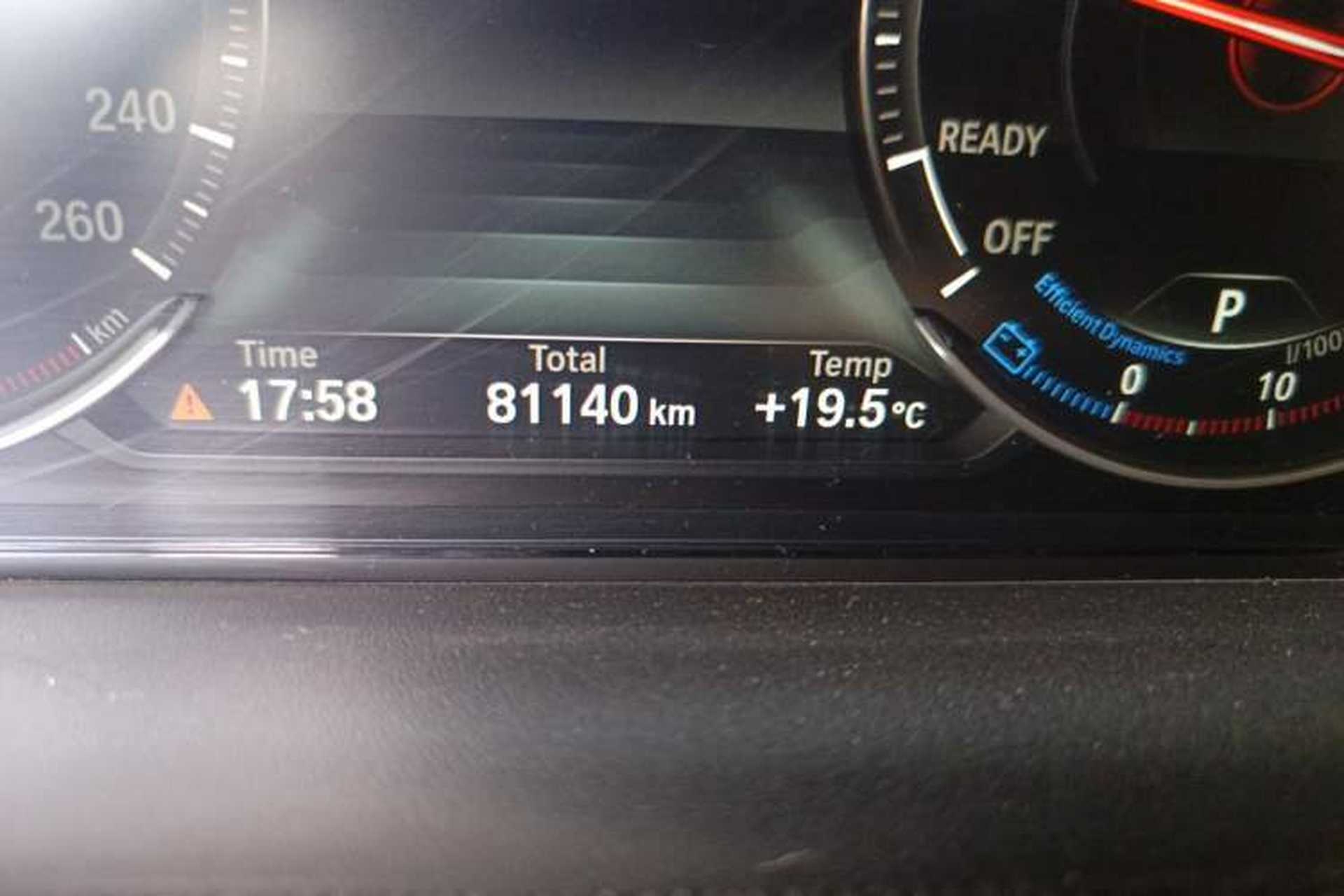 Used BMW 3 Series 2019 320Li M Sport Package Odometer Close Up