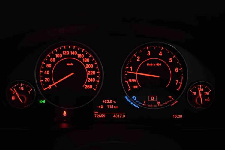 Used BMW 3 Series 2019 320i M Sport Package Odometer Close Up