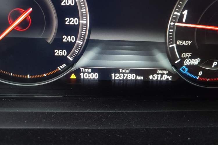 Used BMW 3 Series 2019 320Li M Luxury Package Odometer Close Up