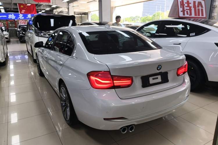 Used BMW 3 Series 2019 320Li Fashion Model Rear Left 45 Deg