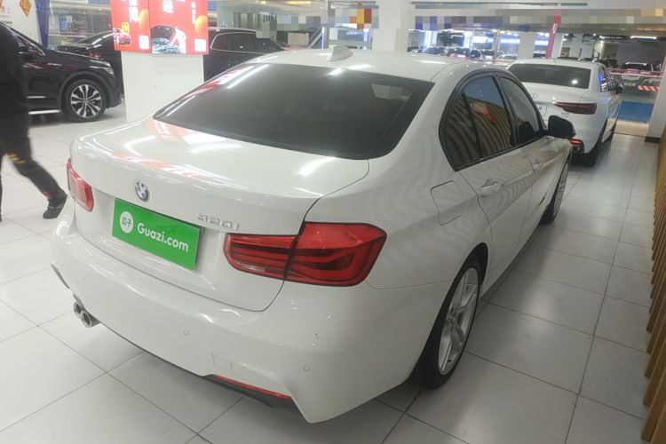 Used BMW 3 Series 2019 320i M Sport Package Rear Right 45 Deg