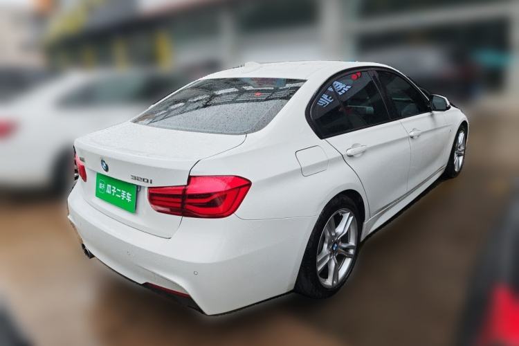 Used BMW 3 Series 2019 320i M Sport Package Rear Right 45 Deg