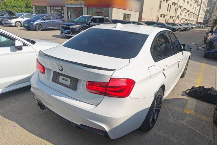 Used BMW 3 Series 2019 320i M Sport Package Rear Right 45 Deg