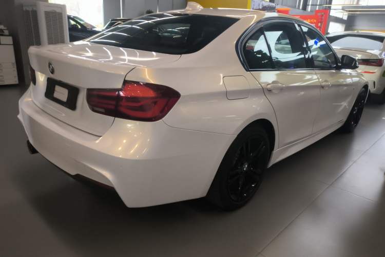Used BMW 3 Series 2019 320i M Sport Night Edition Rear Right 45 Deg