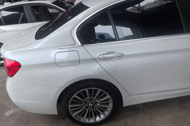 Used BMW 3 Series 2019 320Li Fashion Model Rear Right 45 Deg