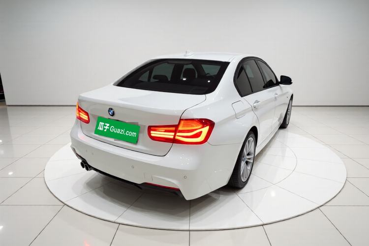Used BMW 3 Series 2019 320i M Sport Package Rear Right 45 Deg