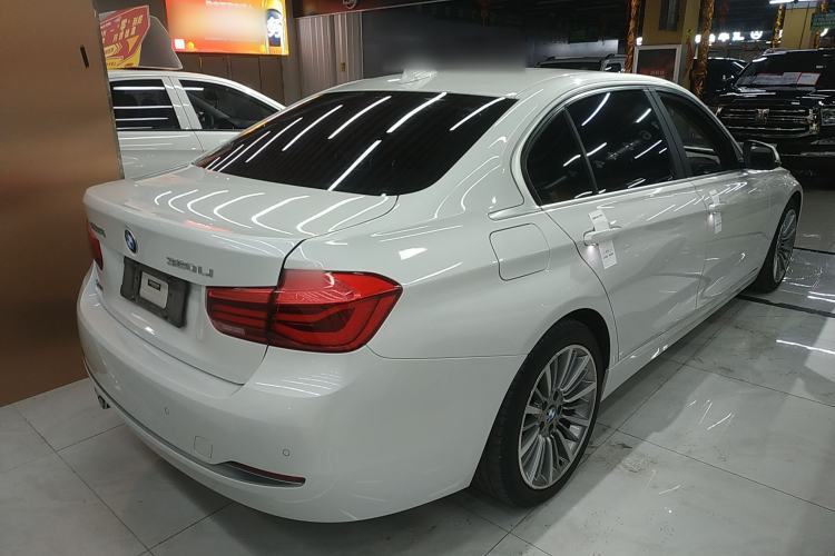 Used BMW 3 Series 2019 320Li xDrive Fashion Model Rear Right 45 Deg