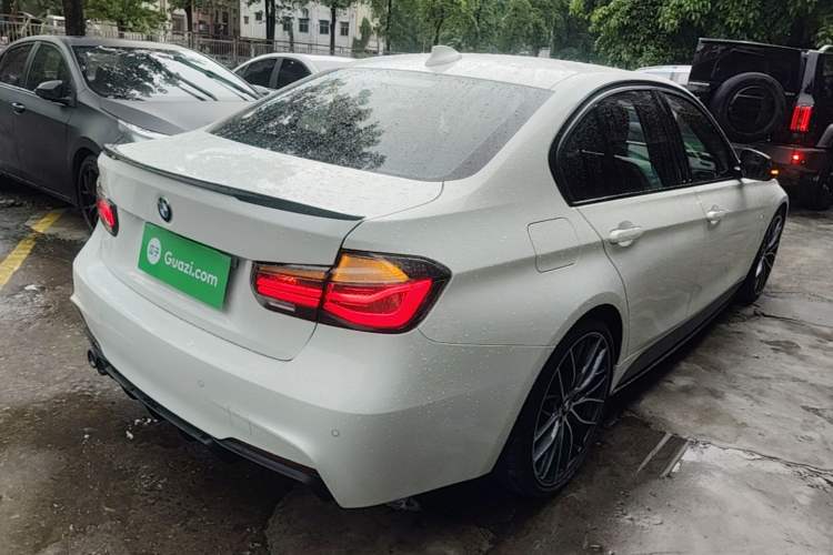 Used BMW 3 Series 2019 320i M Sport Night Edition Rear Right 45 Deg