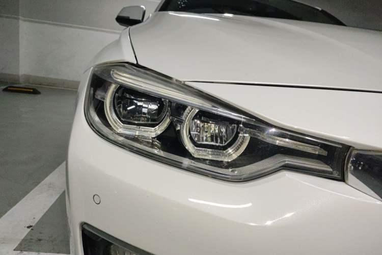 Used BMW 3 Series 2019 320Li Fashion Model Right Front Headlight