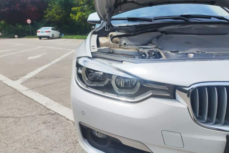 Used BMW 3 Series 2019 320Li Fashion Model Right Front Headlight