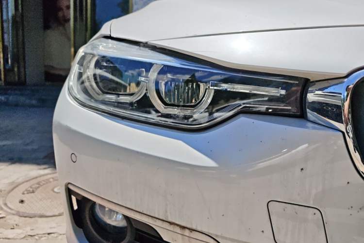 Used BMW 3 Series 2019 320Li Fashion Model Right Front Headlight