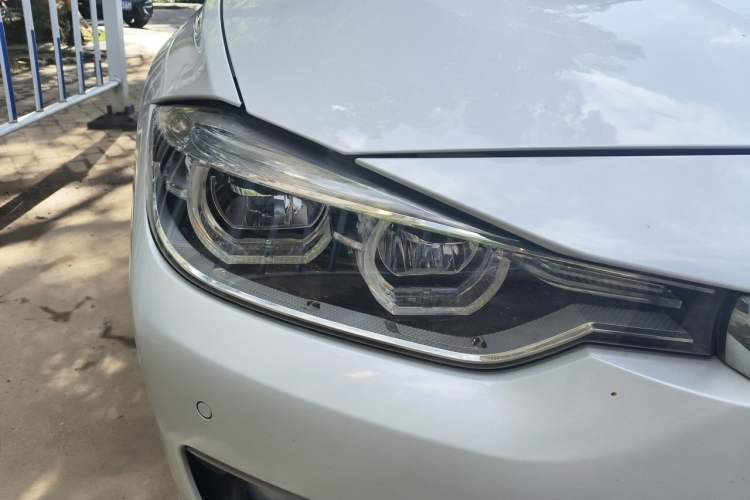 Used BMW 3 Series 2019 320Li Fashion Model Right Front Headlight